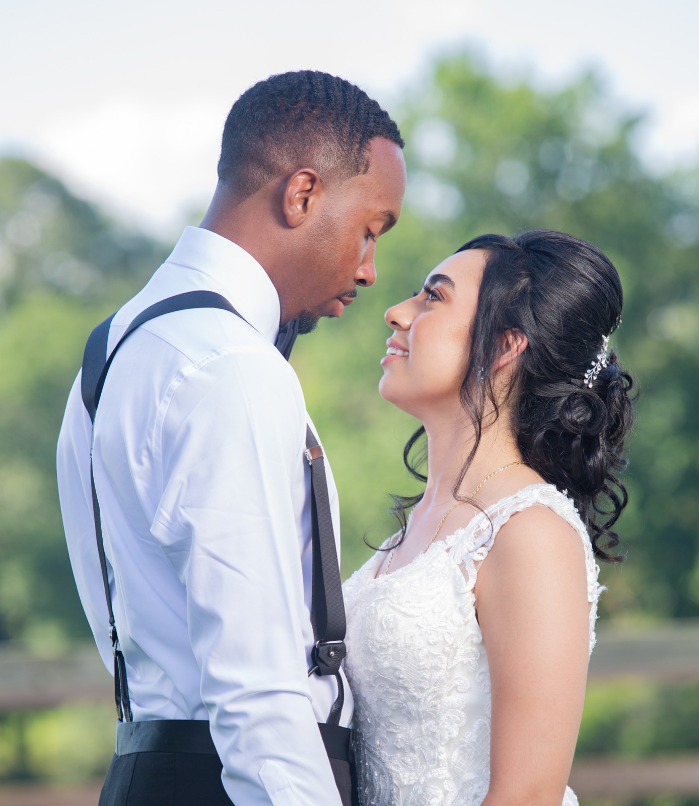 Intimate couple first look moment — Atlanta wedding photography by 2KNOT1
